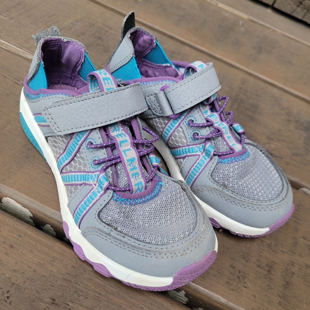 Merrell girls hiking shoes